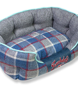 Touchdog 'Archi-Checked' Designer Plaid Oval Dog Bed